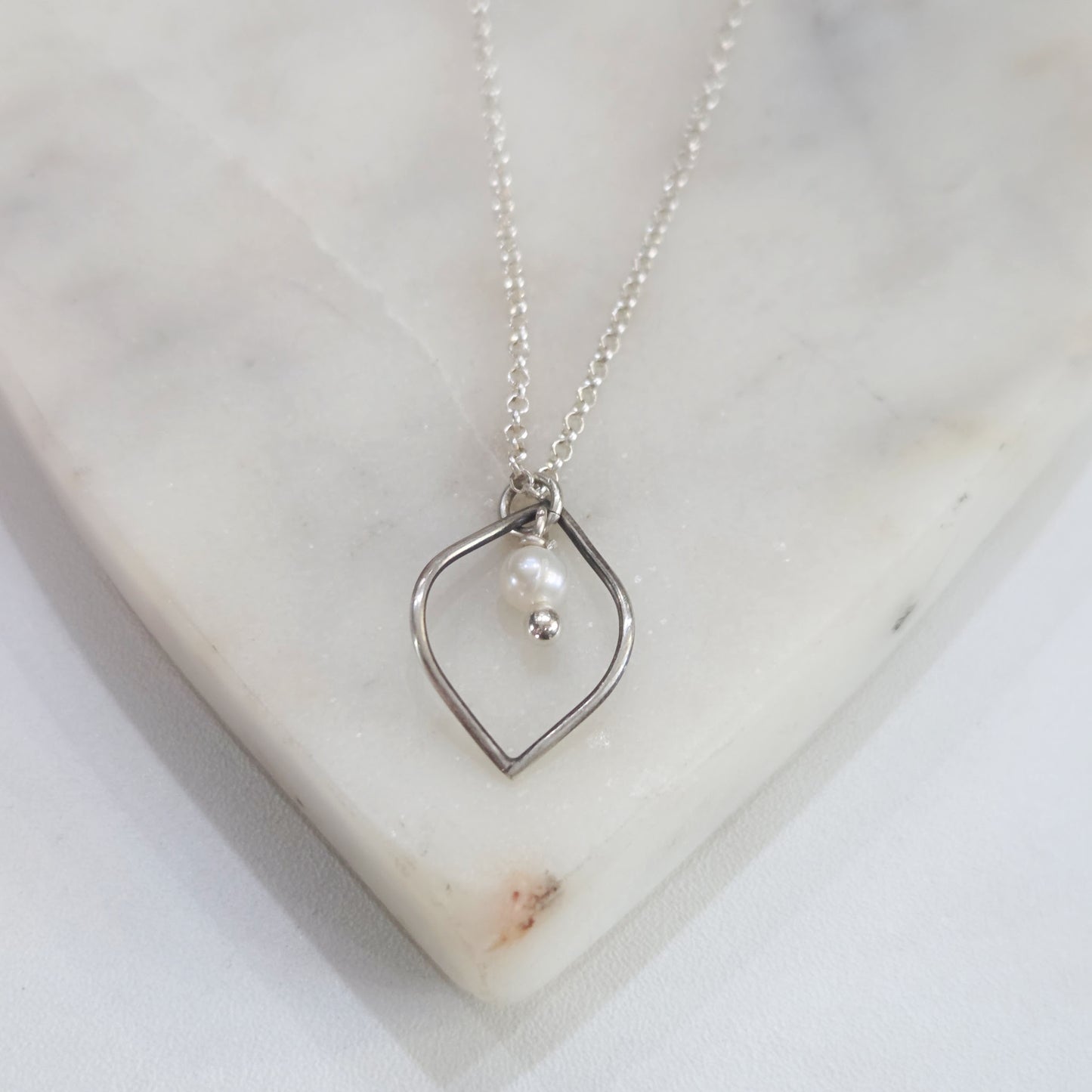 Sleek Marquise Pearl Necklace – Minimal Freshwater Pearl Pendant in Silver or Oxidized Finish