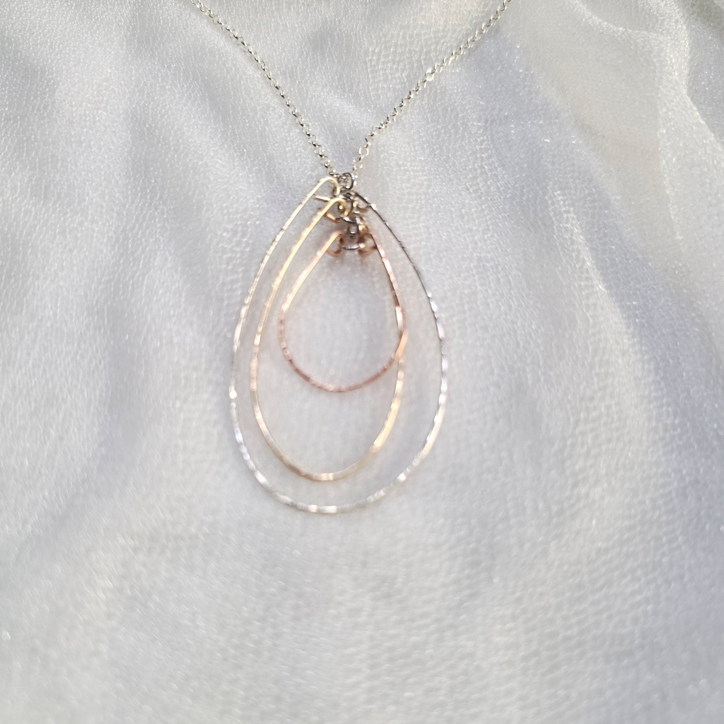 Tri Color Ovals Necklace