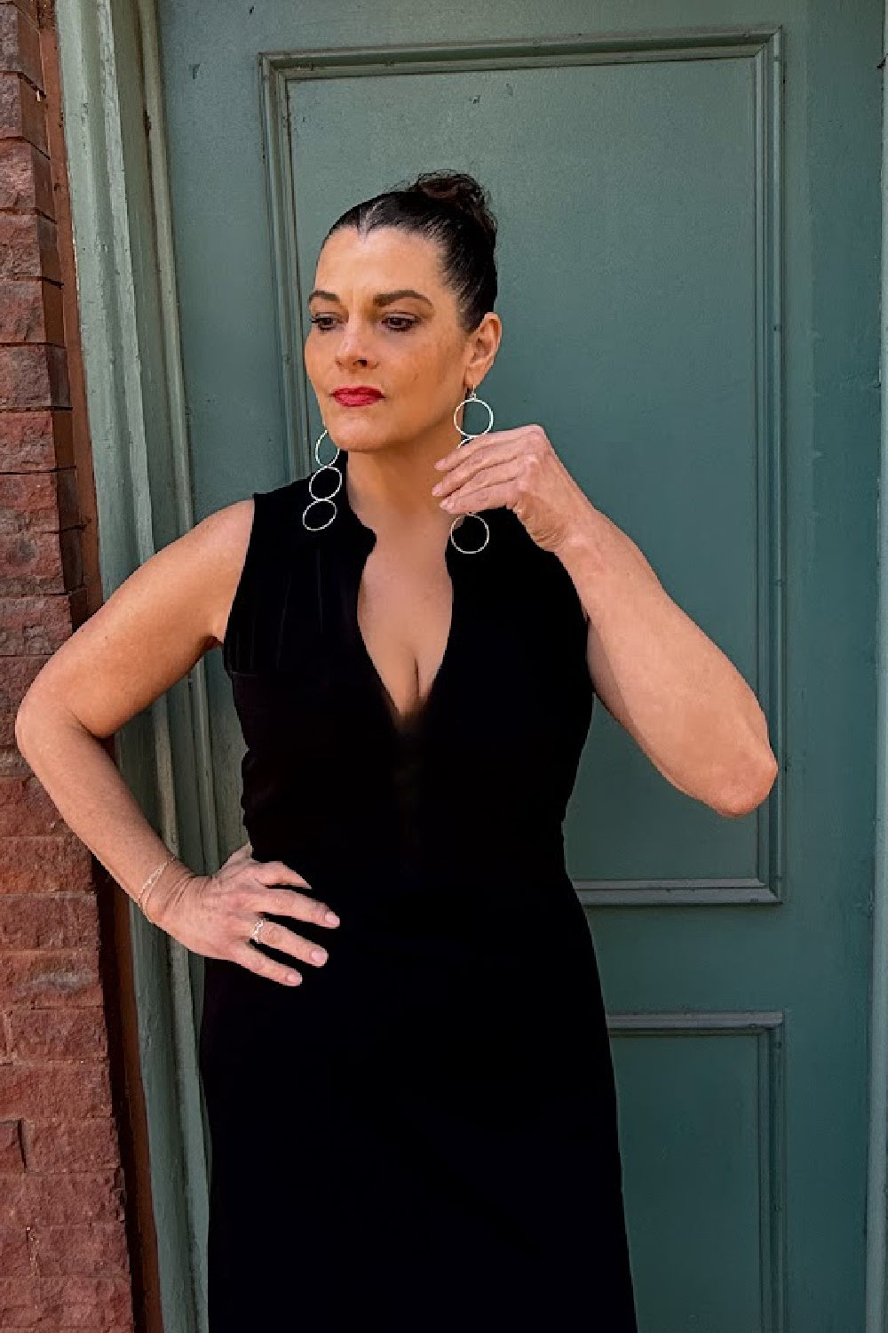 Linear Luxe Shoulder Dusters