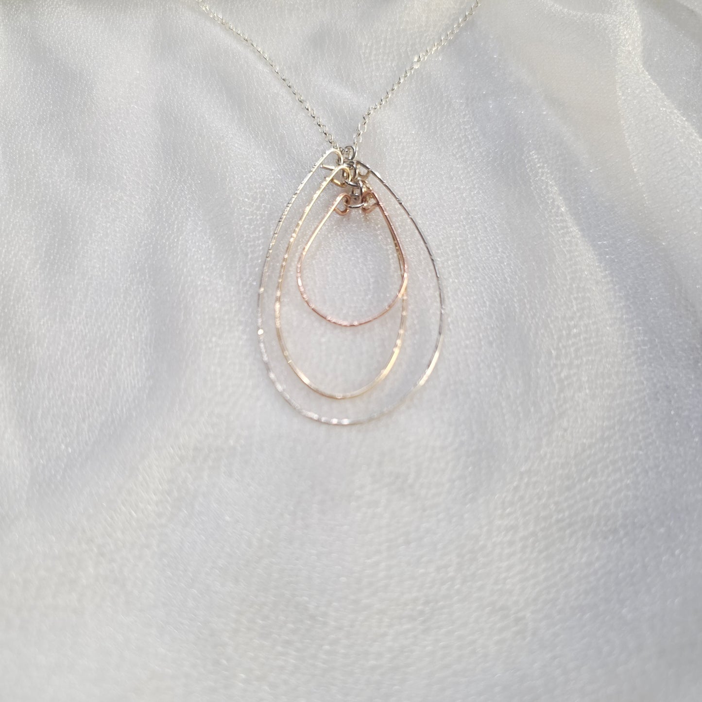 Tri Color Ovals Necklace